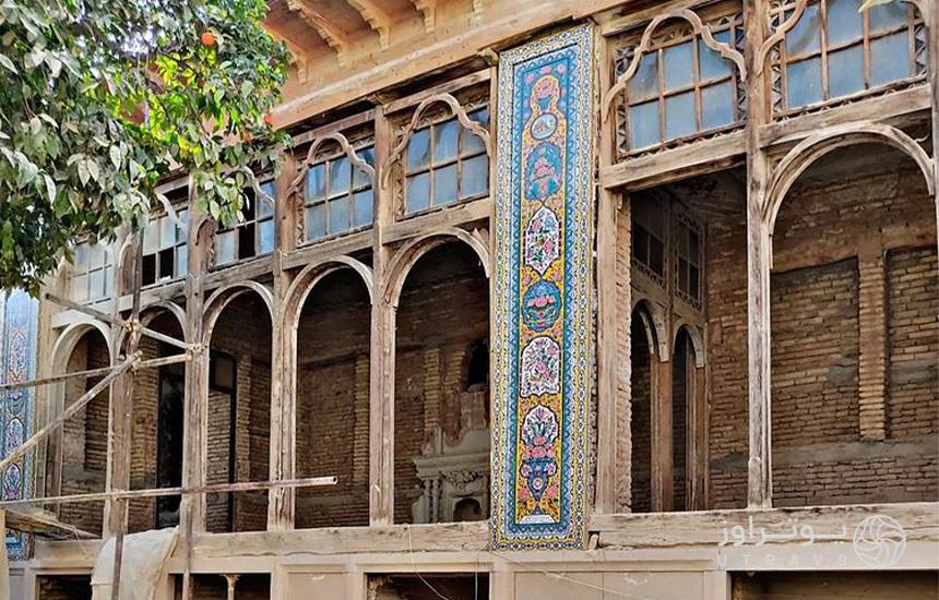 خانه مینا از خانه‌های تاریخی شیراز در حال مرمت